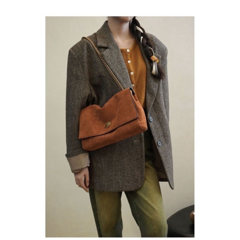 Convertible Crossbody Bag with Reversible Design - Magnetic Closure 11*6.9 Inch‎